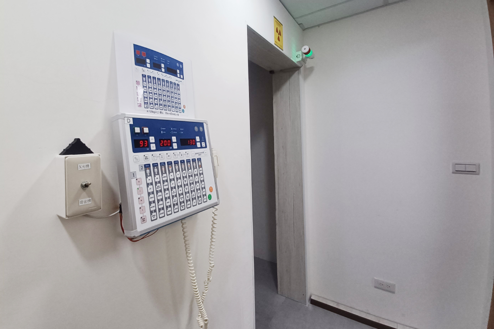 X光機與骨質探測室02